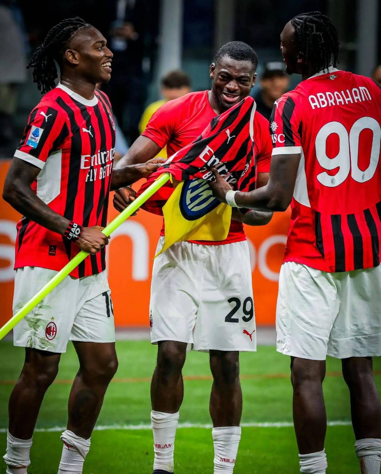 转折点AC米兰临场应变;CBA季后赛今晚攻防权衡;质疑声仍在;高层口径保持一致的简单介绍 转折点AC米兰临场应变;CBA季后赛今晚攻防权衡;质疑声仍在;高层口径保持一致的简单介绍