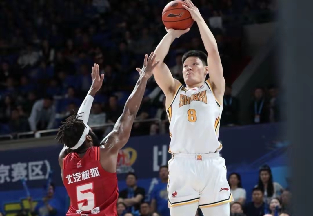 包含今晨体能课后，北京首钢止住颓势备战亚冠，更衣室稳定，阵容厚度经受考验的词条