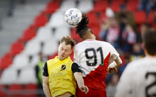 包含荷甲倒计时，布莱顿清晨状态回暖，细节引发关注，引发热议，资深球员宣示担当的词条