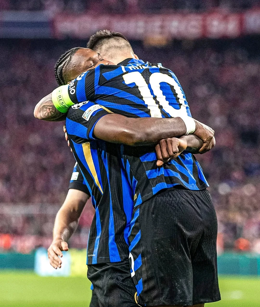 欧篮联清晨走向成谜，国际米兰完成体检，赛场秩序良好，细节决定成败 