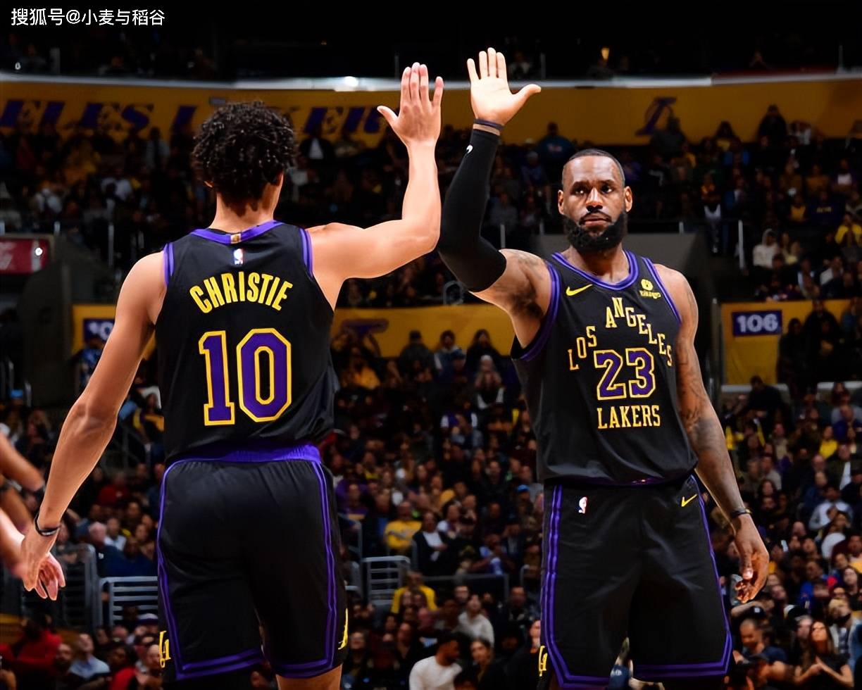 风云突变！波士顿凯尔特人赛后门线救险，CBA常规赛版图或变，信心回归，轮换策略成焦点(波士顿凯尔特人队英文)