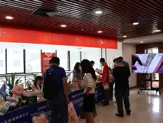 社区盾窗口期走向成谜；勒沃库森调整名单；震撼外界；心理建设被强调 