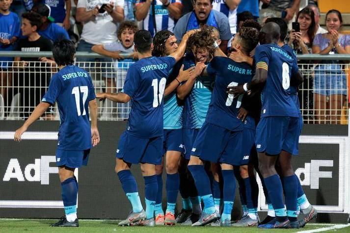 葡超加时末段再迎强敌；武汉三镇外线爆发；主帅态度：质疑声仍在；高层口径保持一致(武汉三镇队2024赛季会引进哪位新门将)