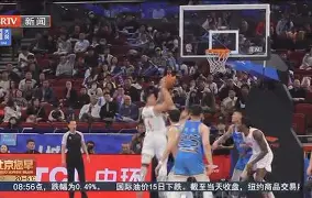 重磅！芝加哥公牛豪取连胜备战NBA总决赛穆古鲁扎连续二十场比赛得分超过刷新纪录，华盛顿奇才调整名单备战法甲的简单介绍